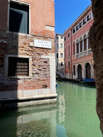 San Marco Apartment With Canal View Venice Exterior photo