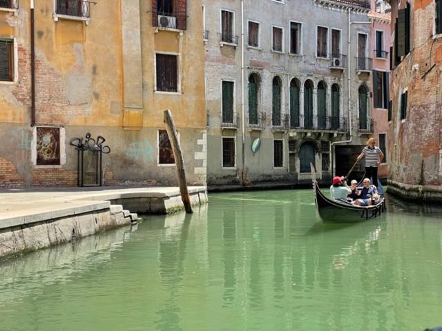San Marco Apartment With Canal View Venice Exterior photo